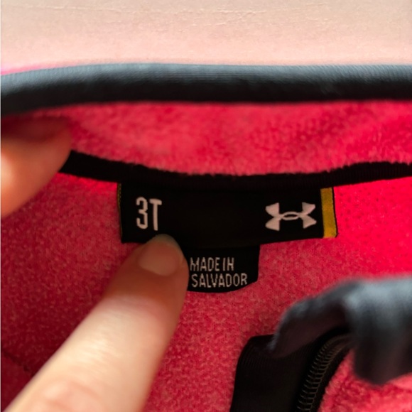 Under Armour pink girls 3/4 zip sweater 3T - Picture 3 of 3